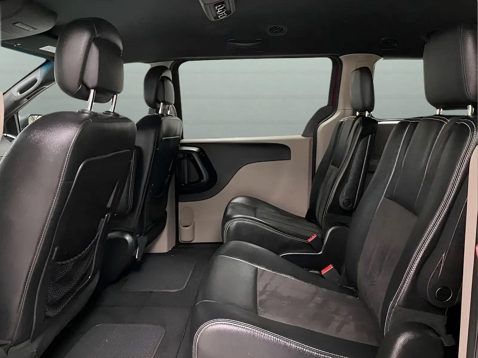 2019 Dodge Grand Caravan SXT - Photo 11