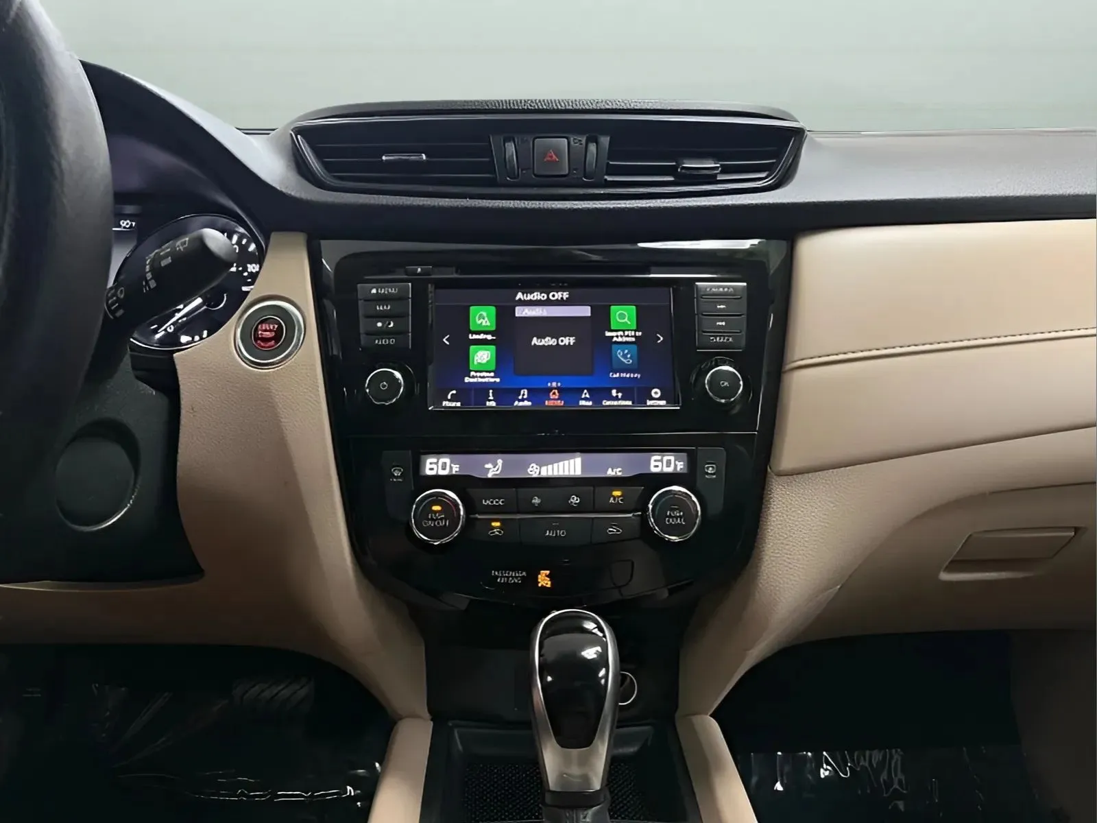 2018 Nissan Rogue SV - Photo 19