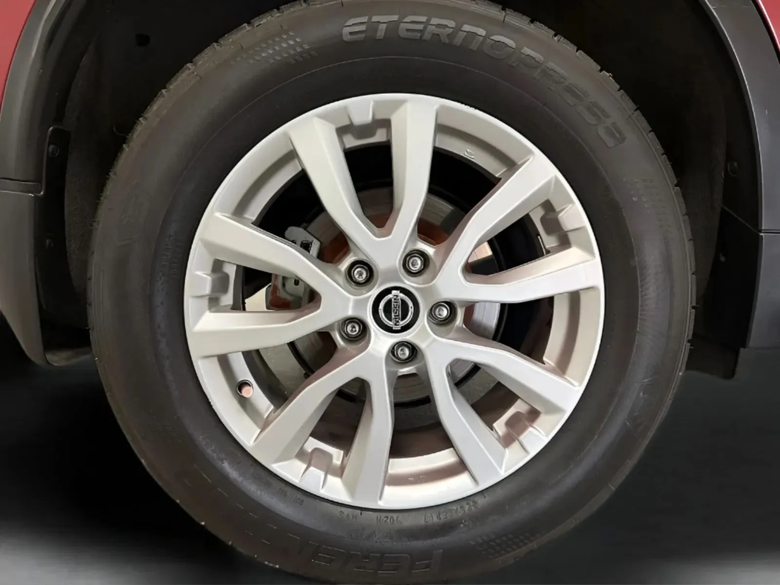 2018 Nissan Rogue SV - Photo 26