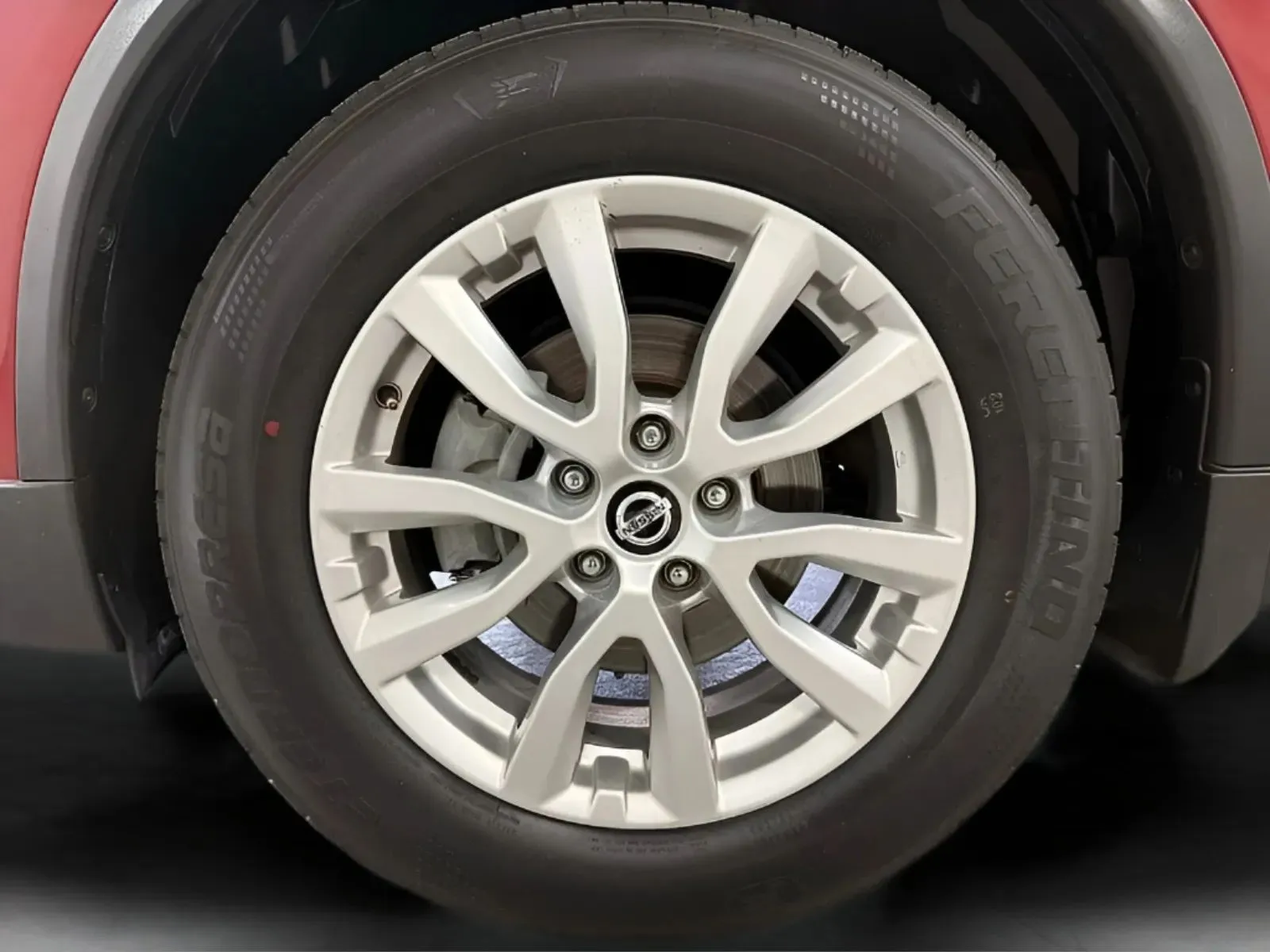 2018 Nissan Rogue SV - Photo 24
