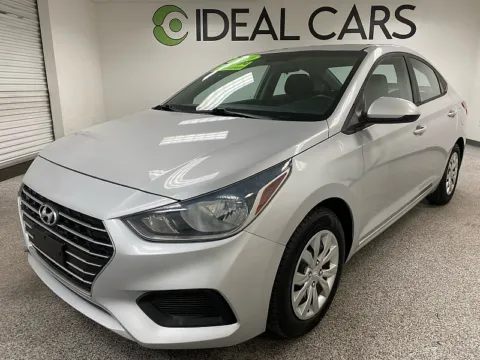 Silver 2020 Hyundai Accent SE for sale in Mesa, AZ