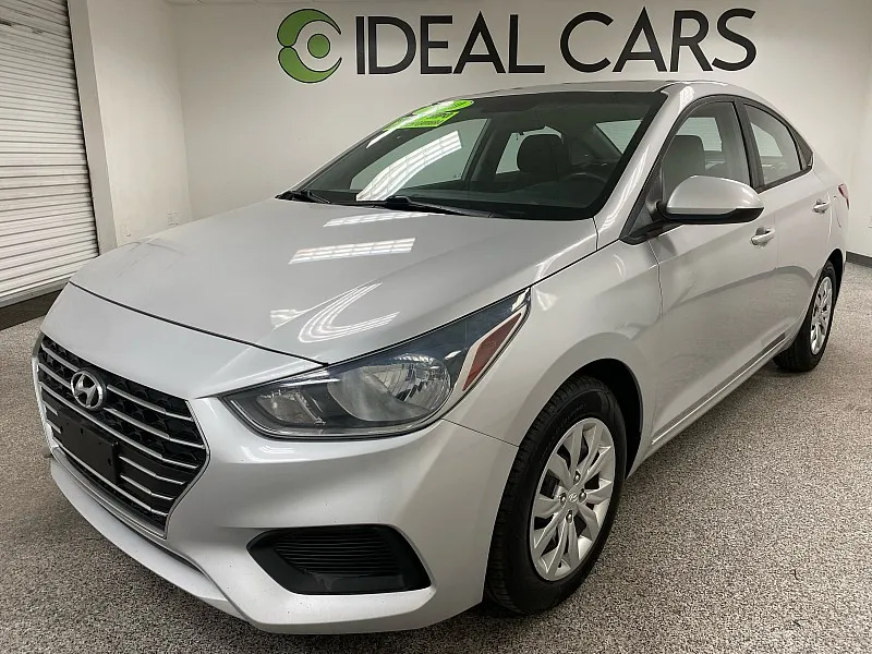 Silver 2020 Hyundai Accent SE for sale in Mesa, AZ