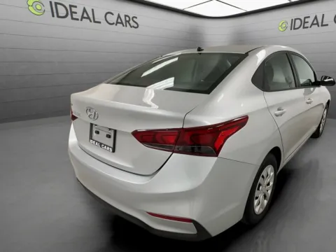 More photos of 2020 Hyundai Accent SE at Ideal Cars - East Mesa (Hill), AZ