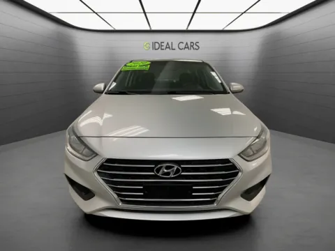 Photos of 2020 Hyundai Accent SE for sale in Mesa, AZ at Ideal Cars - East Mesa (Hill)