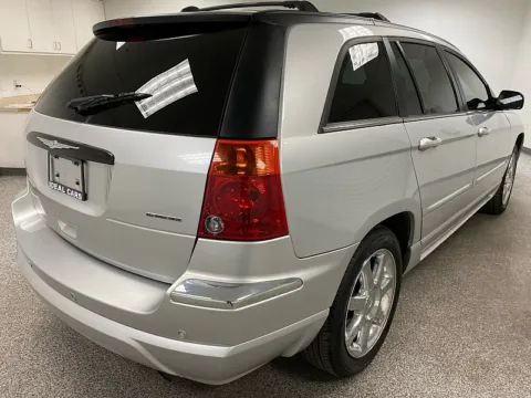 More photos of 2005 Chrysler Pacifica Limited at Ideal Cars - East Mesa (Hill), AZ
