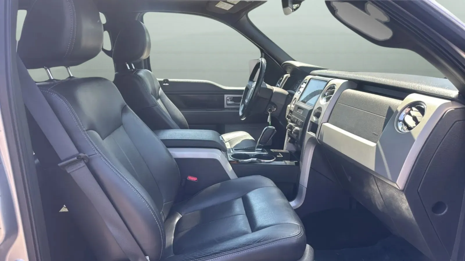 2011 Ford F-150 XLT - Photo 24