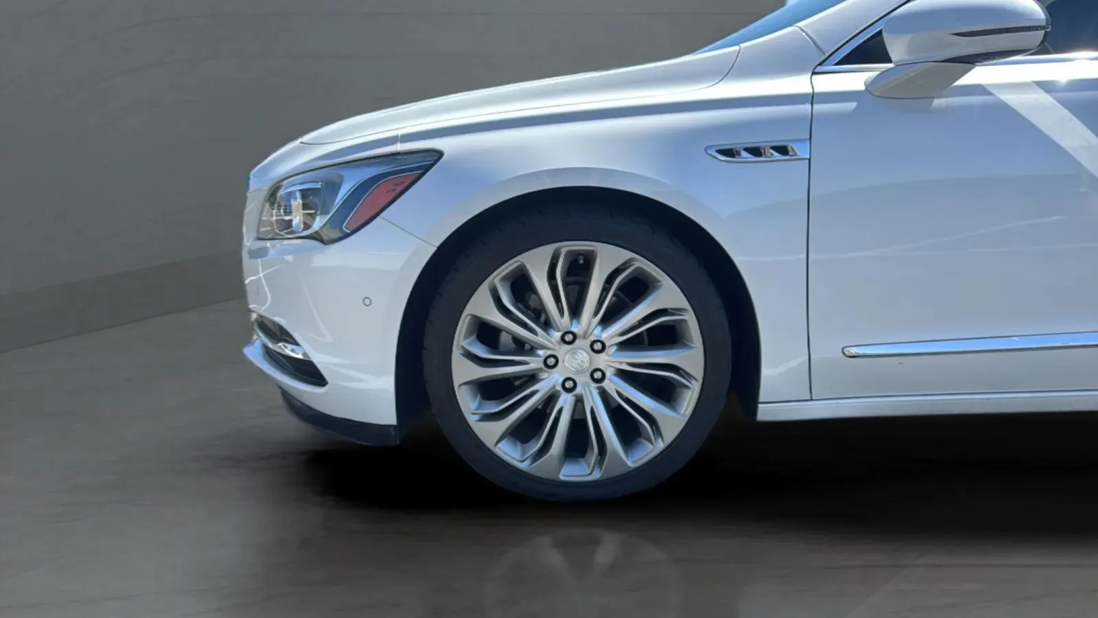 2017 Buick LaCrosse Premium - Photo 31