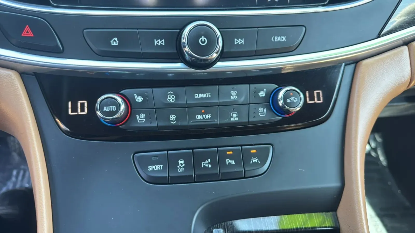 2017 Buick LaCrosse Premium - Photo 24