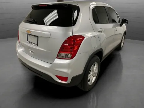 More photos of 2020 Chevrolet Trax 4d SUV FWD LS at Ideal Cars - East Mesa (Hill), AZ