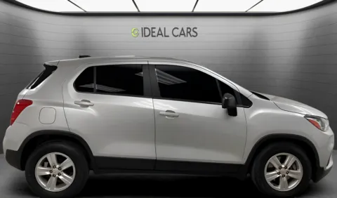 More photos of 2020 Chevrolet Trax 4d SUV FWD LS at Ideal Cars - East Mesa (Hill), AZ