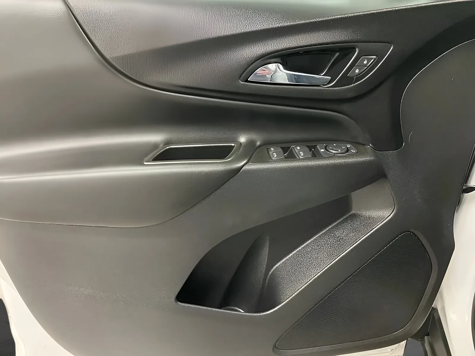 2021 Chevrolet Equinox LT - Photo 8