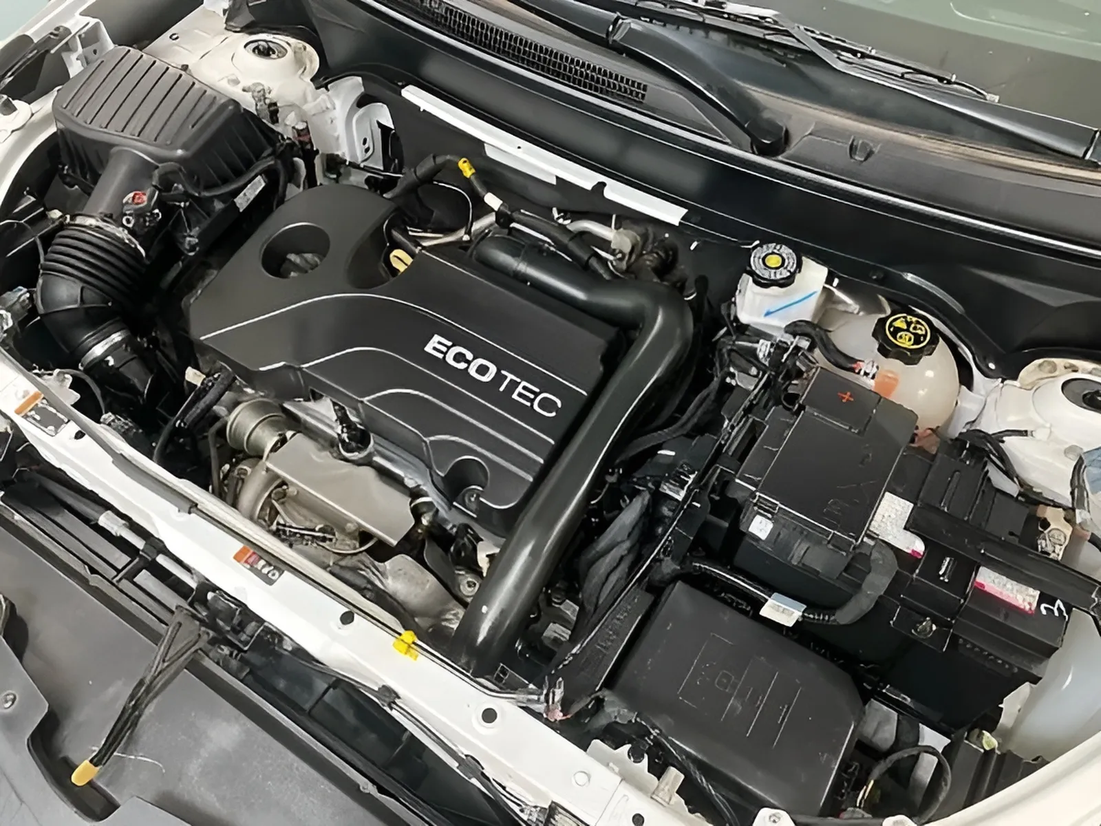 2021 Chevrolet Equinox LT - Photo 15