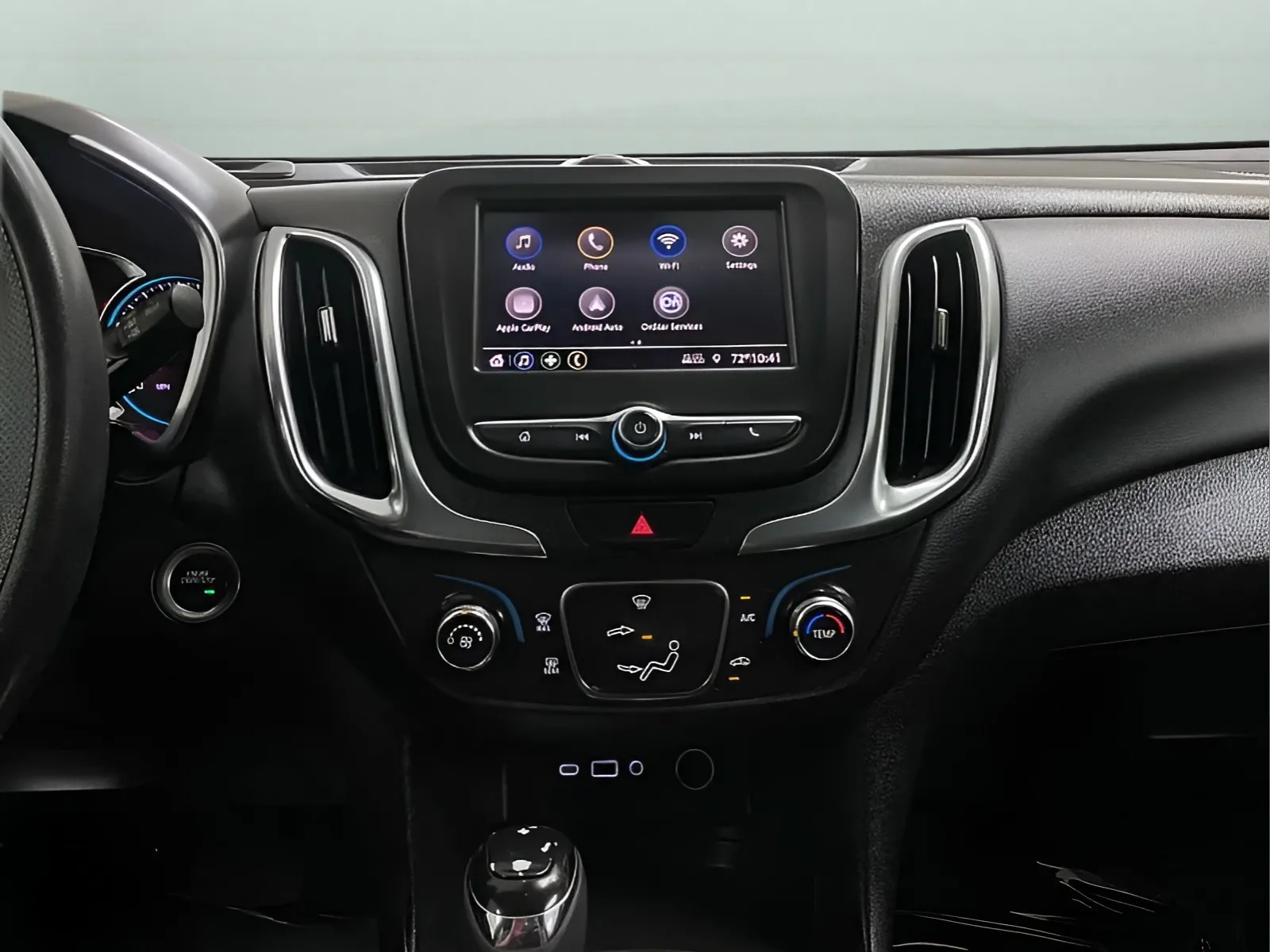 2021 Chevrolet Equinox LT - Photo 18