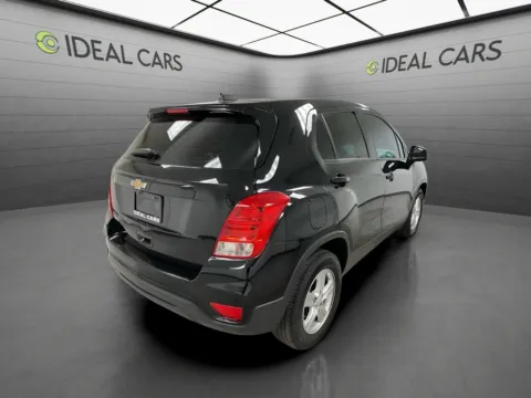 More photos of 2020 Chevrolet Trax 4d SUV FWD LS at Ideal Cars - East Mesa (Hill), AZ