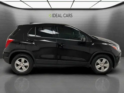 More photos of 2020 Chevrolet Trax 4d SUV FWD LS at Ideal Cars - East Mesa (Hill), AZ