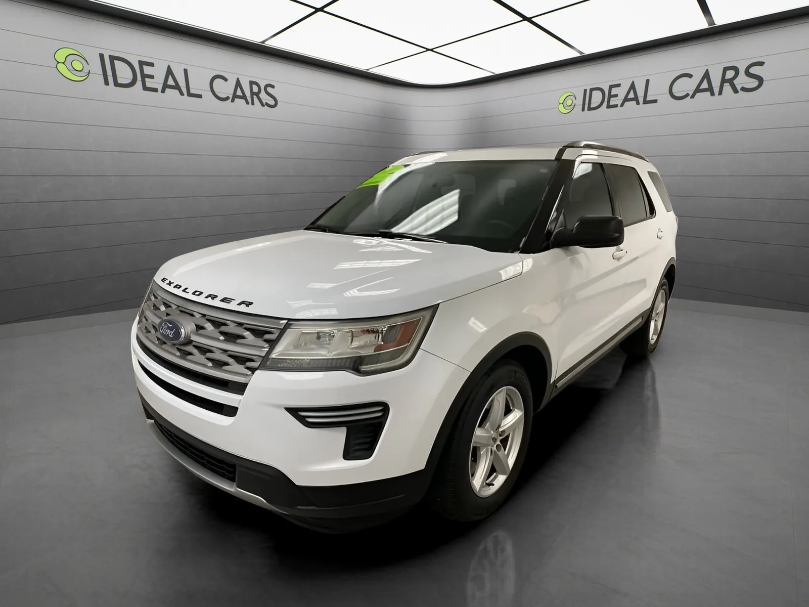 White 2018 Ford Explorer 4d SUV FWD XLT for sale in Mesa, AZ