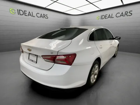 More photos of 2021 Chevrolet Malibu 4dr Sdn LT at Ideal Cars - East Mesa (Hill), AZ