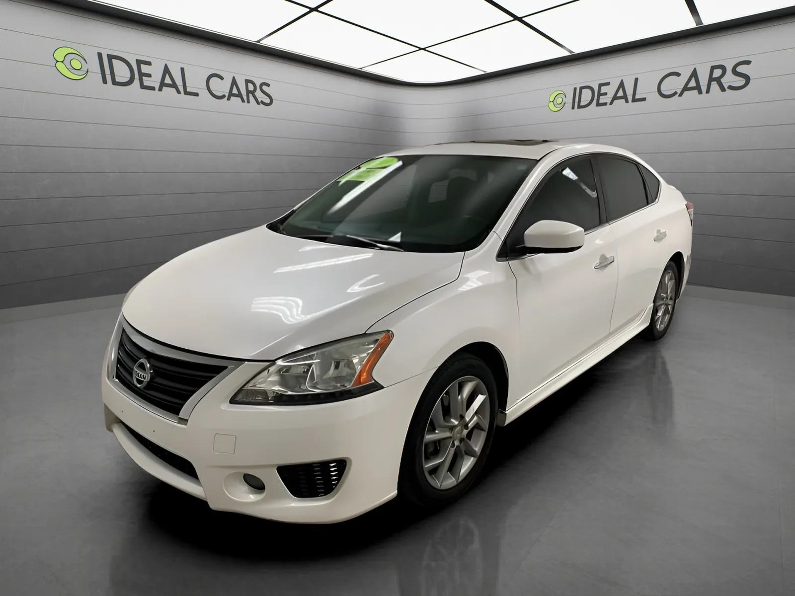 White 2013 Nissan Sentra 4d Sedan SR for sale in Mesa, AZ