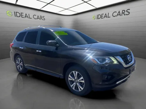 More photos of 2017 Nissan Pathfinder SV at Ideal Cars - East Mesa (Hill), AZ