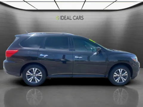 More photos of 2017 Nissan Pathfinder SV at Ideal Cars - East Mesa (Hill), AZ