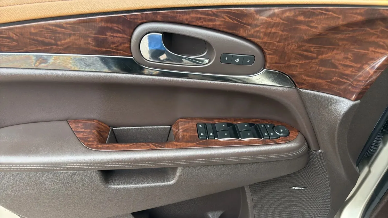 Buick Enclave photo 10