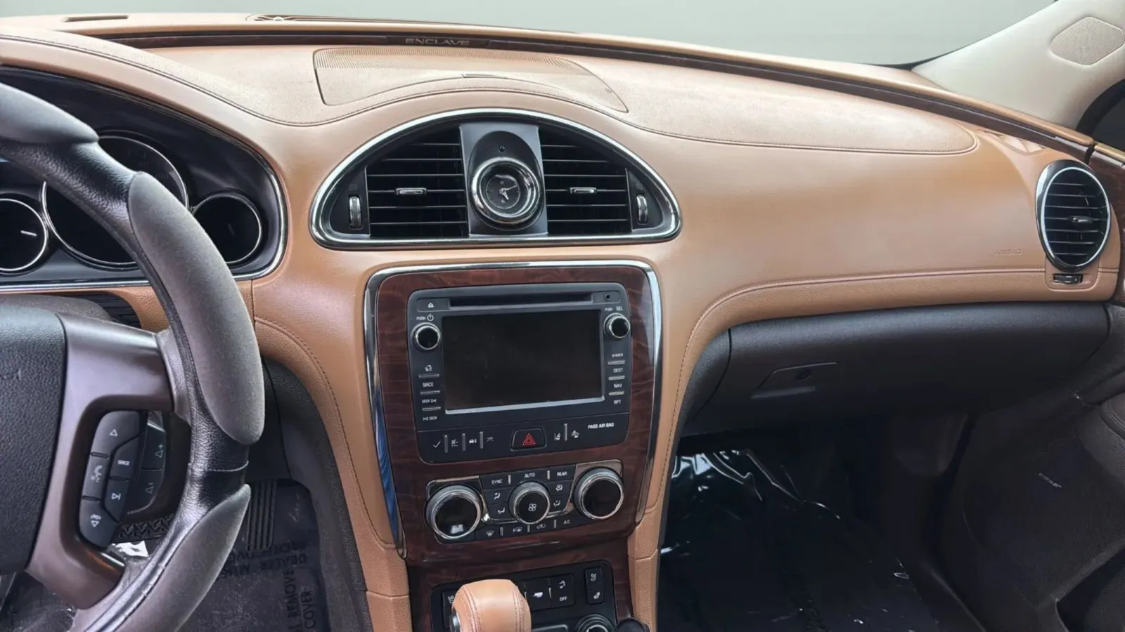 Buick Enclave photo 11