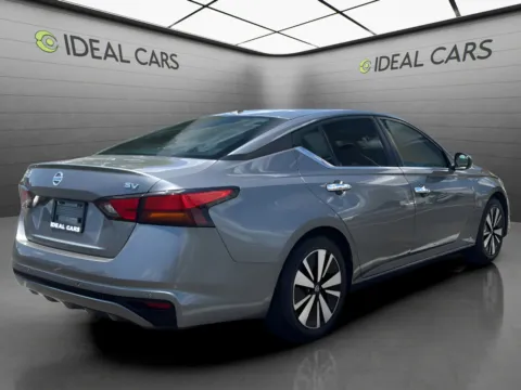 More photos of 2022 Nissan Altima 2.5 SV at Ideal Cars - East Mesa (Hill), AZ