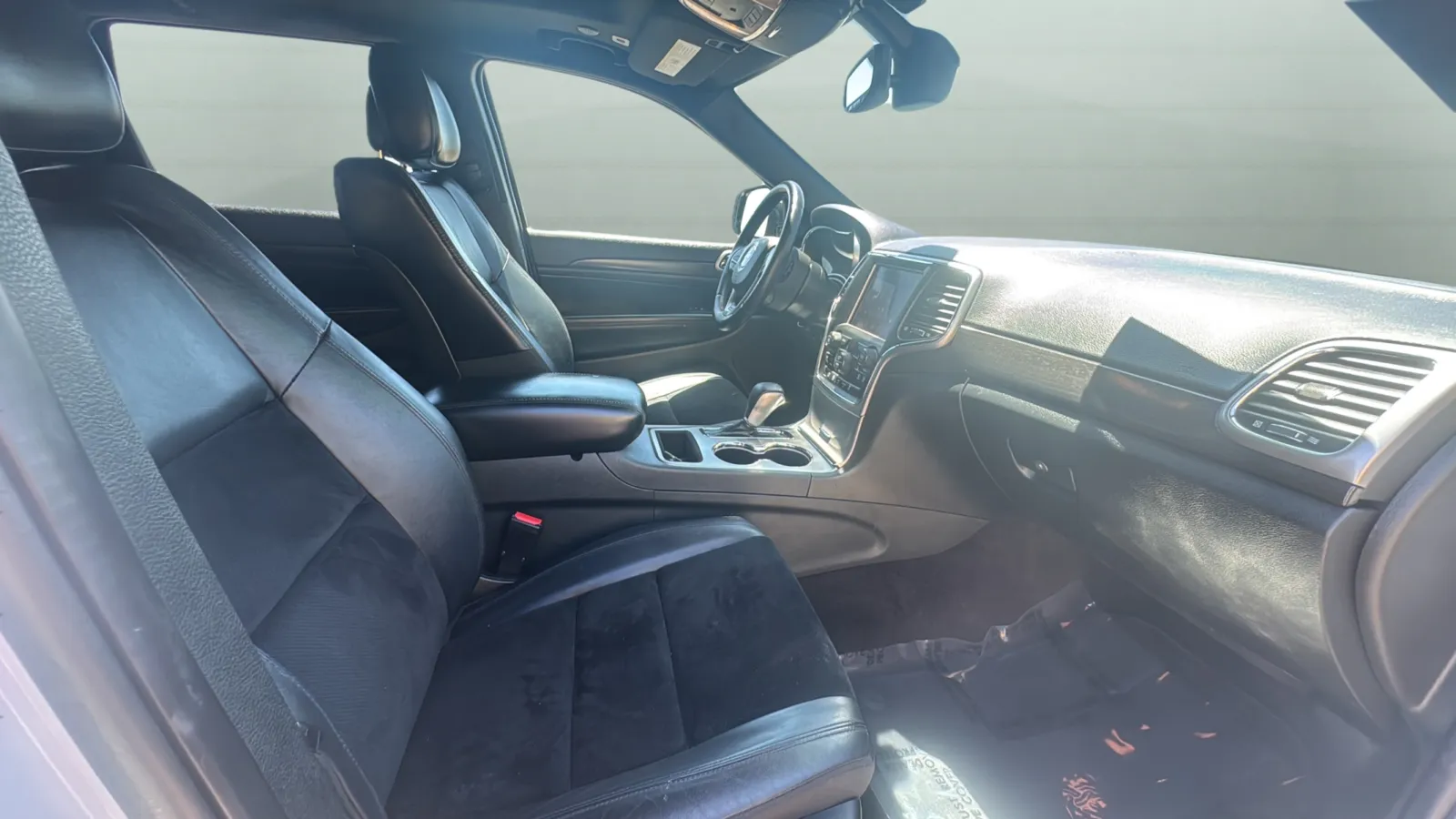 2018 Jeep Grand Cherokee Altitude - Photo 27