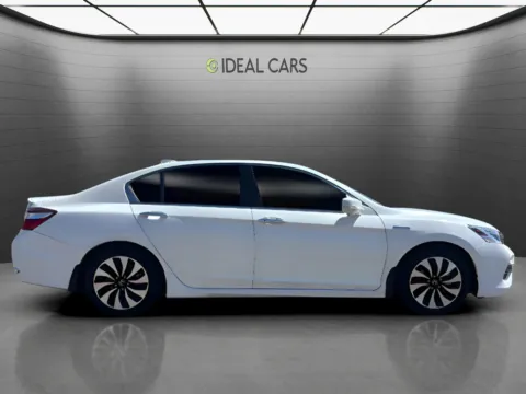 More photos of 2017 Honda Accord Hybrid Touring at Ideal Cars - East Mesa (Hill), AZ