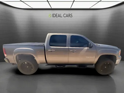 More photos of 2007 GMC Sierra 1500 SLE1 at Ideal Cars - East Mesa (Hill), AZ