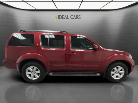 More photos of 2008 Nissan Pathfinder SE at Ideal Cars - East Mesa (Hill), AZ