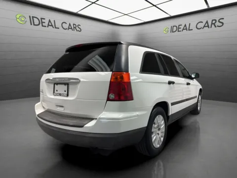 More photos of 2005 Chrysler Pacifica at Ideal Cars - East Mesa (Hill), AZ