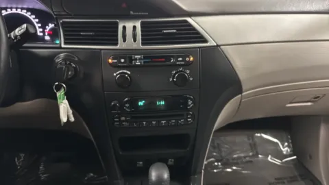 More photos of 2005 Chrysler Pacifica at Ideal Cars - East Mesa (Hill), AZ