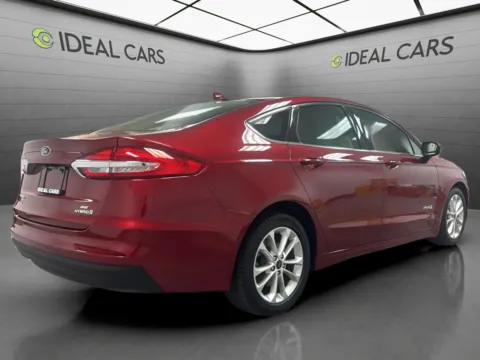 More photos of 2019 Ford Fusion Hybrid SE at Ideal Cars - East Mesa (Hill), AZ