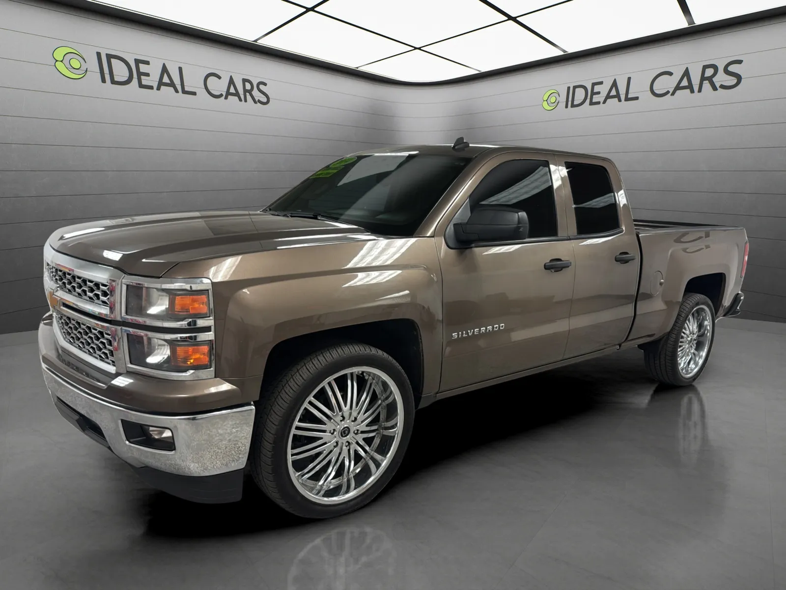 Brown 2014 Chevrolet Silverado 1500 LT for sale in Mesa, AZ
