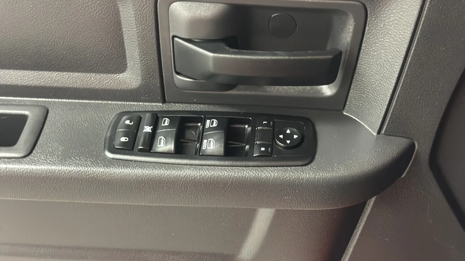 Ram 1500 photo 15