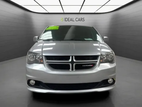 Photos of 2019 Dodge Grand Caravan GT for sale in Mesa, AZ at Ideal Cars - East Mesa (Hill)