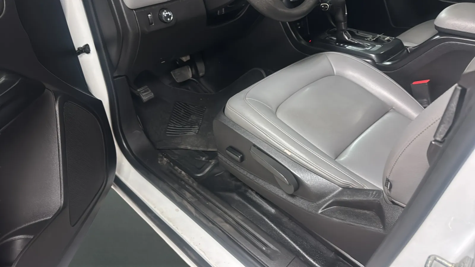 Chevrolet Colorado photo 24