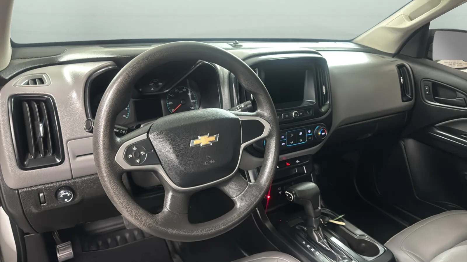 Chevrolet Colorado photo 10