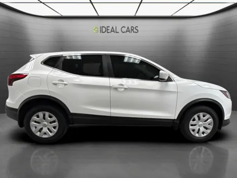 More photos of 2019 Nissan Rogue Sport S at Ideal Cars - East Mesa (Hill), AZ