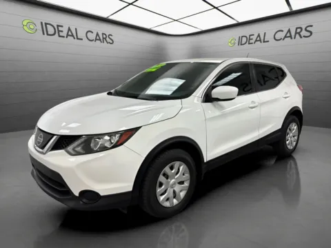 White 2019 Nissan Rogue Sport S for sale in Mesa, AZ