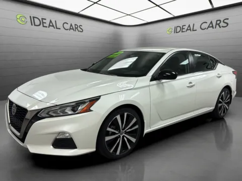White 2022 Nissan Altima 2.5 SR for sale in Mesa, AZ