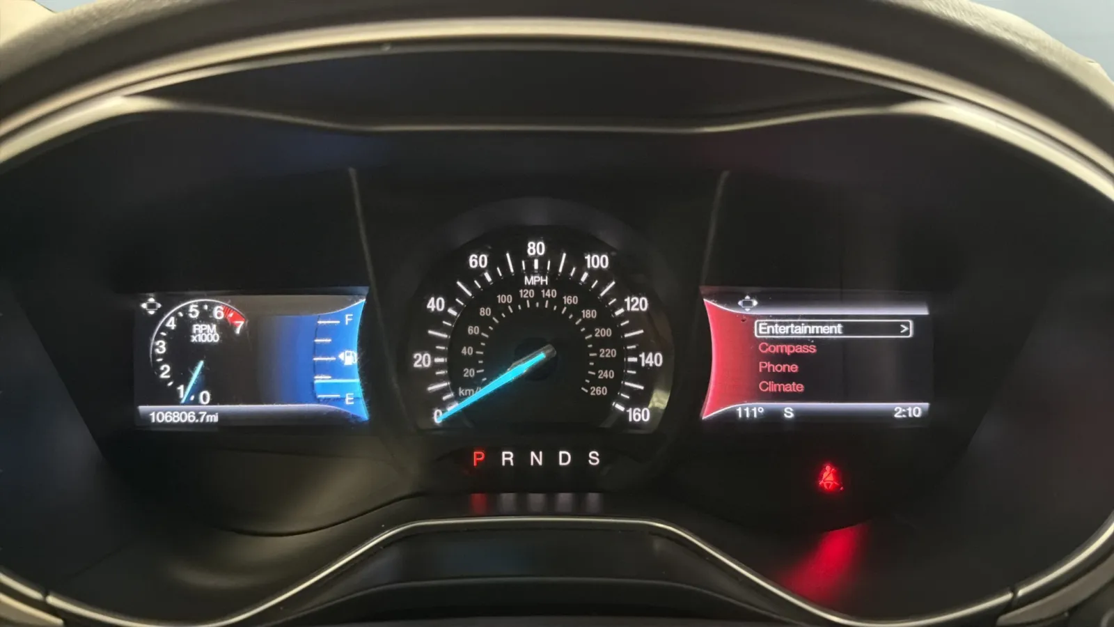 Ford Fusion photo 11