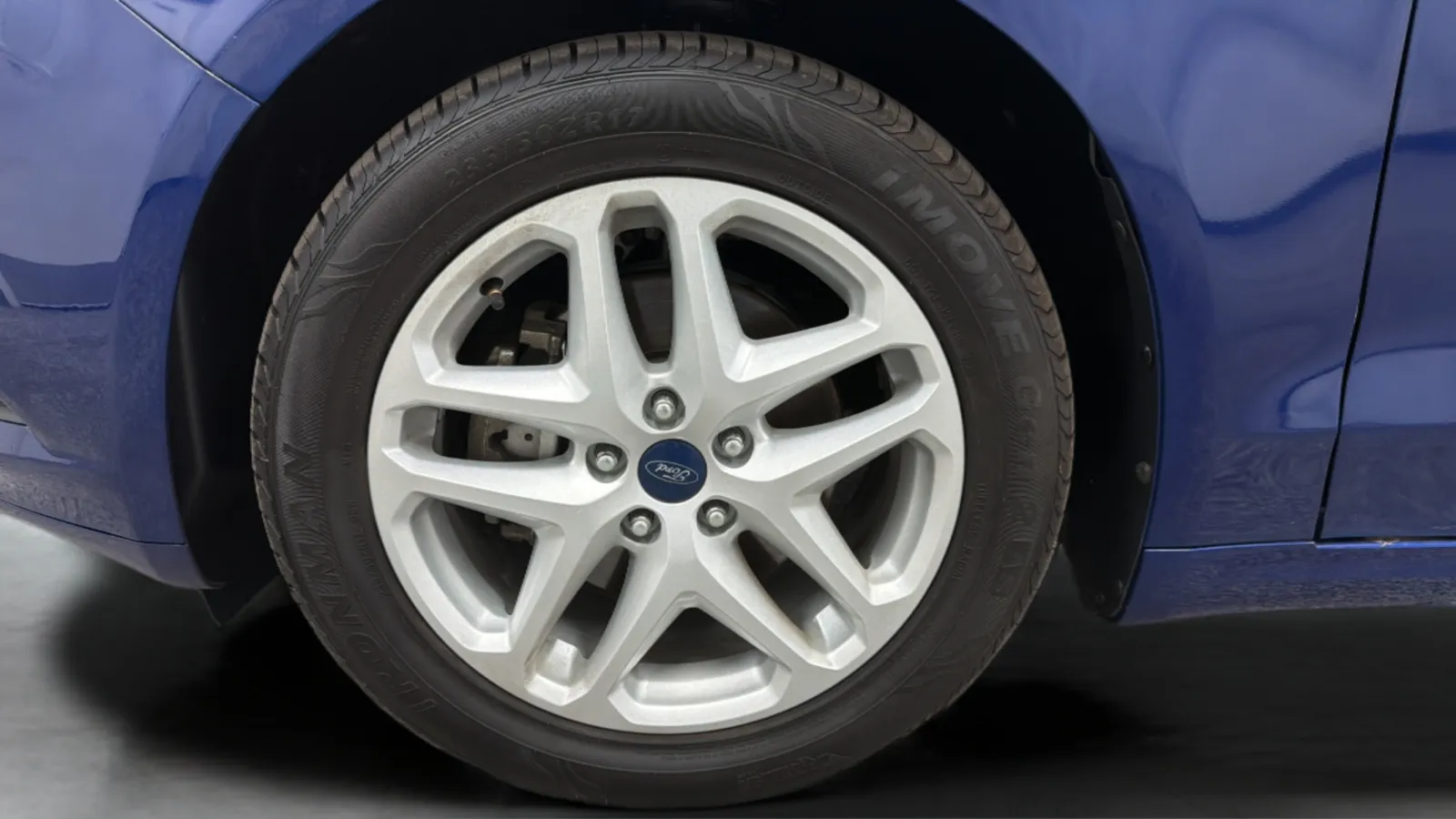 Ford Fusion photo 27