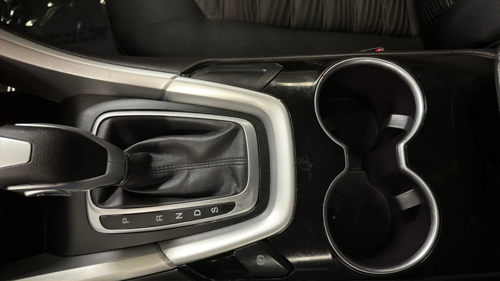 Ford Fusion photo 12