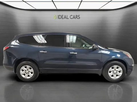 More photos of 2015 Chevrolet Traverse LS at Ideal Cars - East Mesa (Hill), AZ