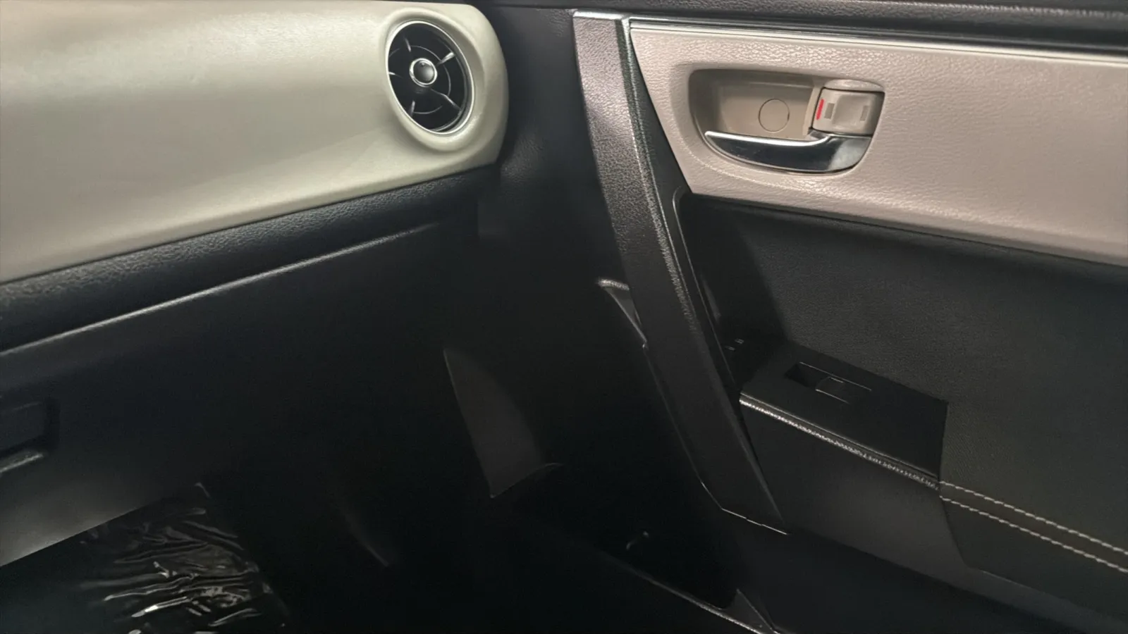 Toyota Corolla photo 16