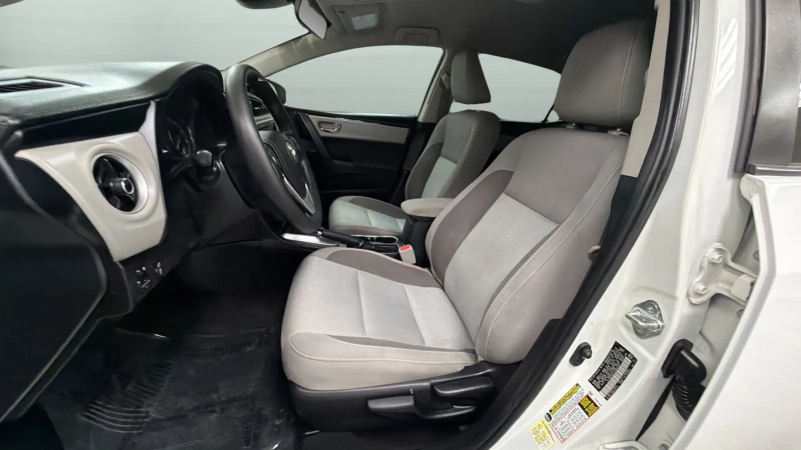 Toyota Corolla photo 19
