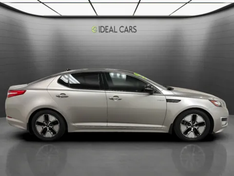 More photos of 2013 Kia Optima Hybrid EX at Ideal Cars - East Mesa (Hill), AZ