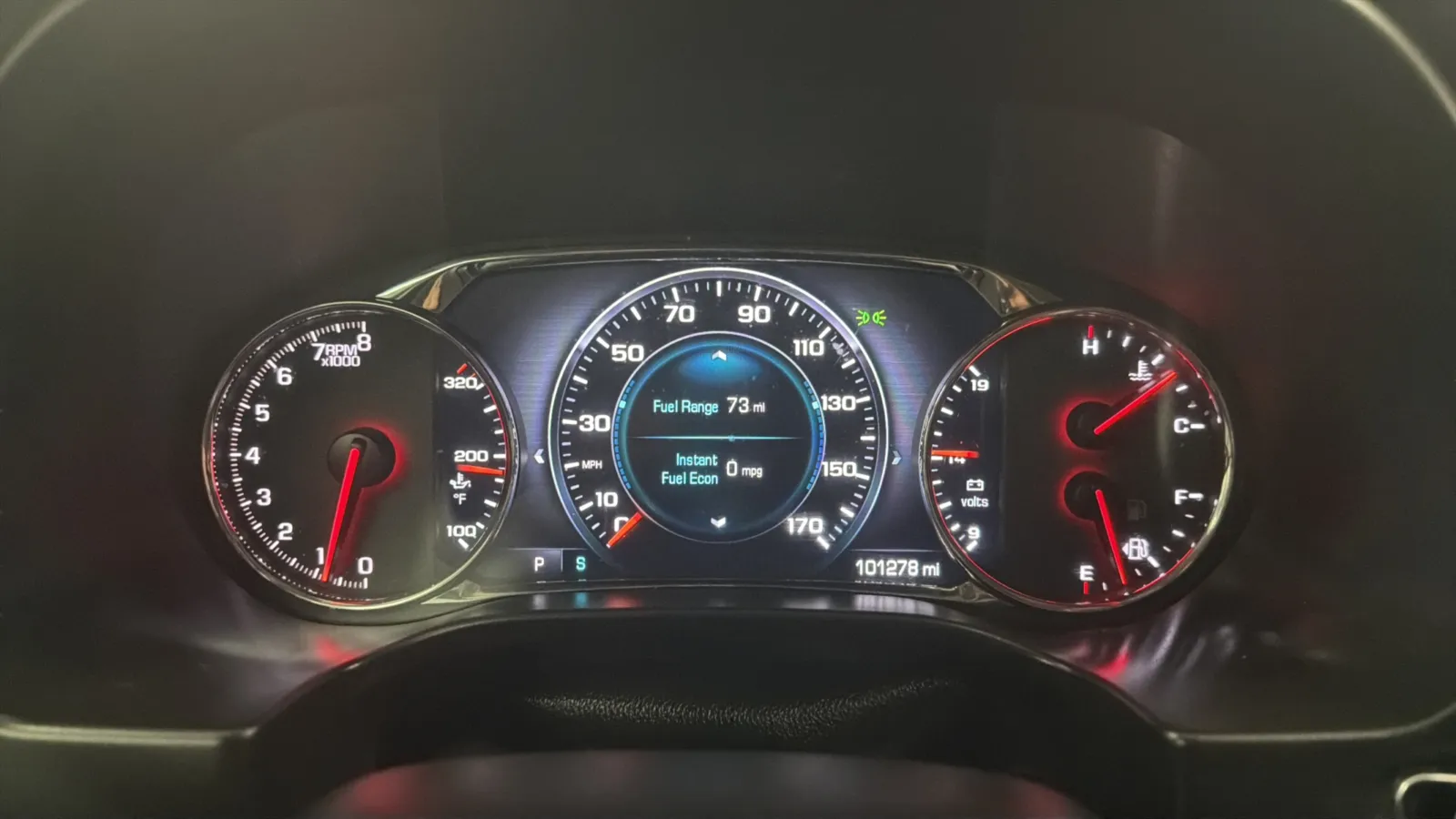 GMC Acadia photo 11